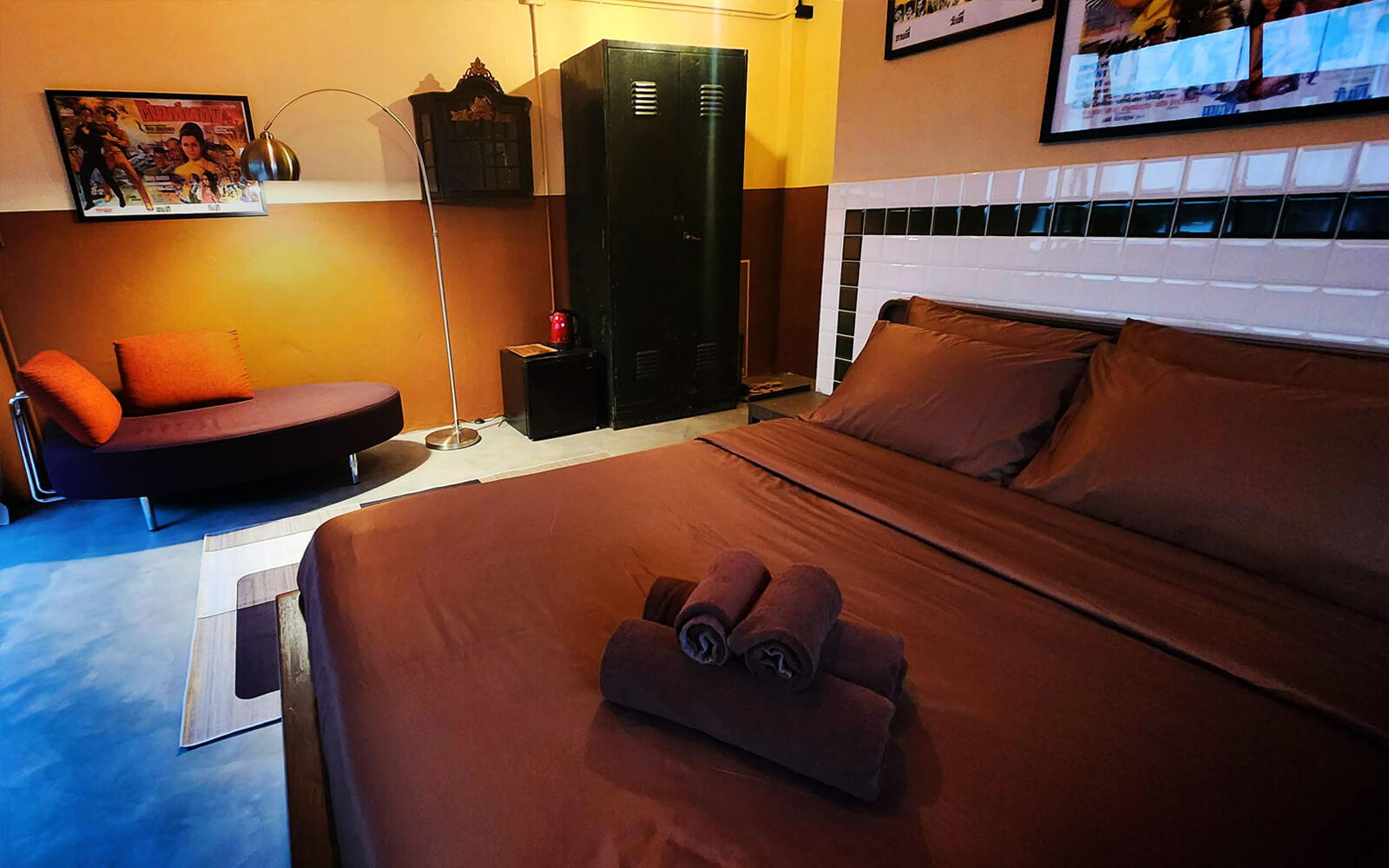 Stay in a cinematic spy hideout with tons of space to relax, work, and play. Includes work and training area, blackout curtains.